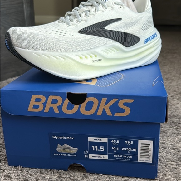 Brooks Glycerin Max Running Shoes - White and Black